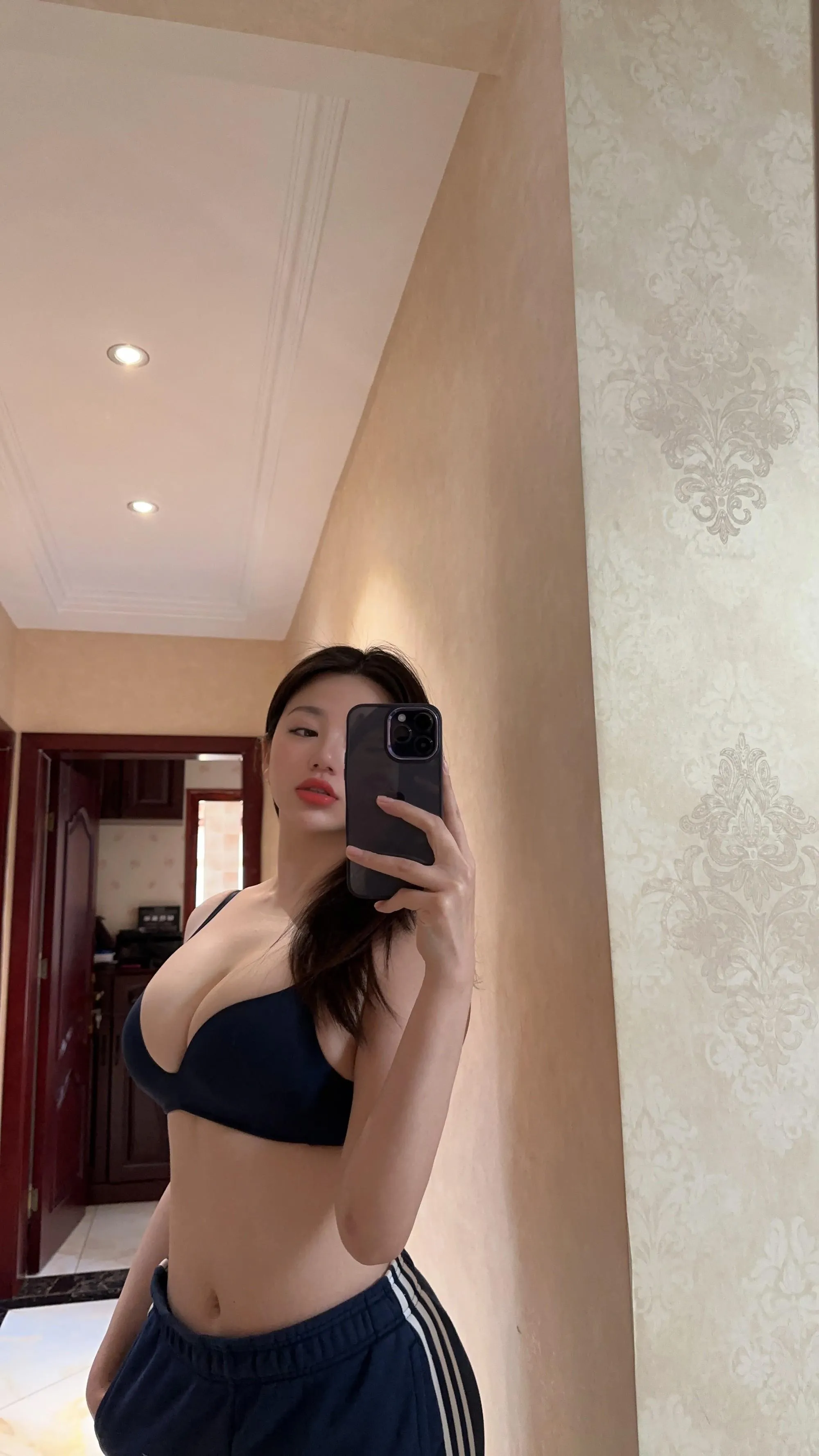 NO.023 奶宝妹纸 – 微密圈系列  黑色内衣 [24P]插图3